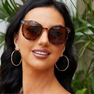 Dollger Classic‎ Round / Cateye Sunglasses Retro Shades UV400 Sunnies Frame NWT